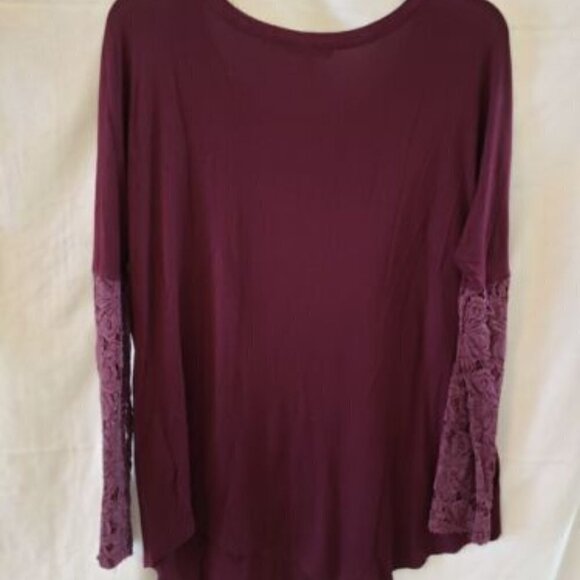 Bordeaux Burgundy Long Crochet Sleeve Shirt Jersey Knit Top - Picture 3 of 8